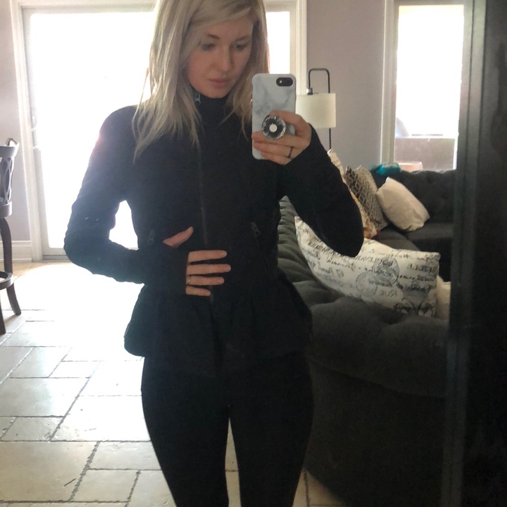Zella jacket - Picture 3 of 6